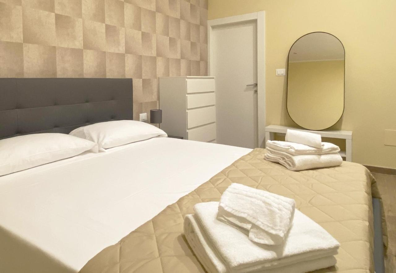 Sami B&B And Holidays Home Таранто Экстерьер фото